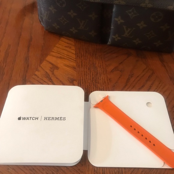 Hermes Apple Watch band main image 4